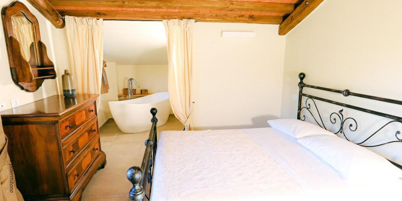 Agriturismo I Giunchi Mochignano Екстериор снимка